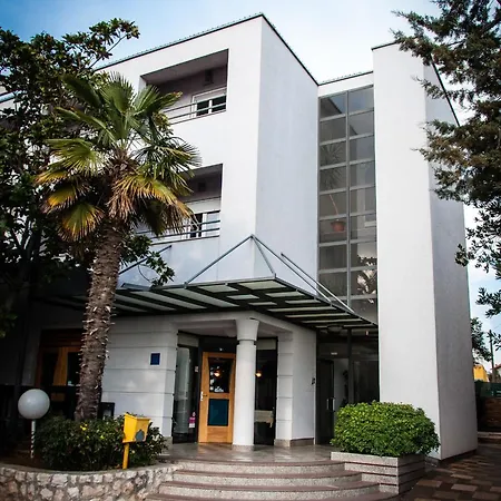 Tamaris Rooms 3* Zadar