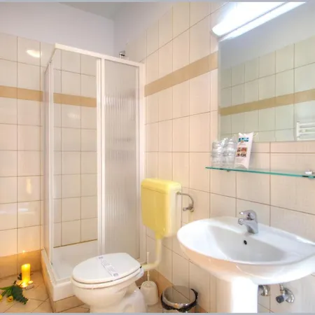 Tamaris 3* زادار